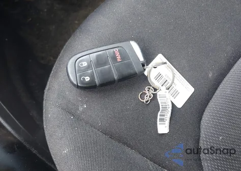 2018 Jeep Renegade Sport 4X4 из США, поврежденный, VIN ZACCJBAB4JPJ01055